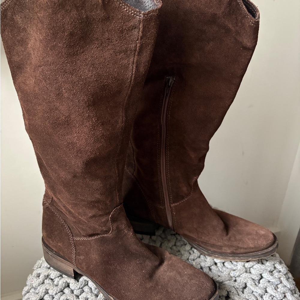 Brown Suede Women's Boots